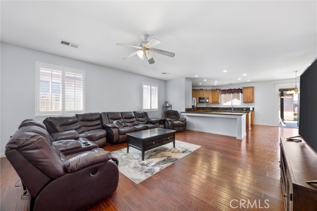 MLS #SR25251478 image #8