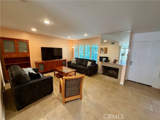 MLS #SR25251518 image #9