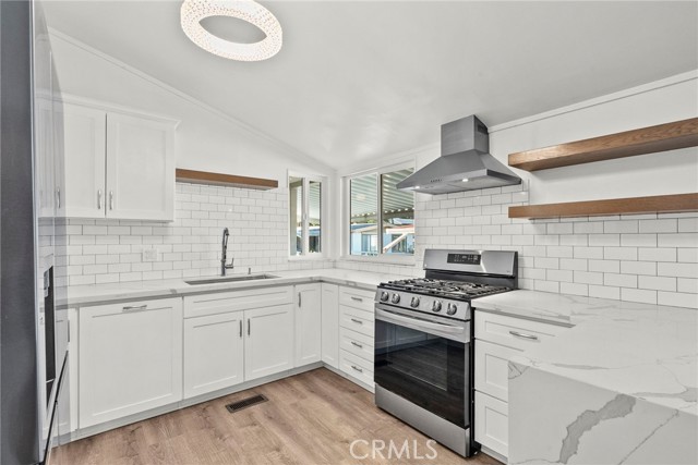 MLS #SR25251566 image #3