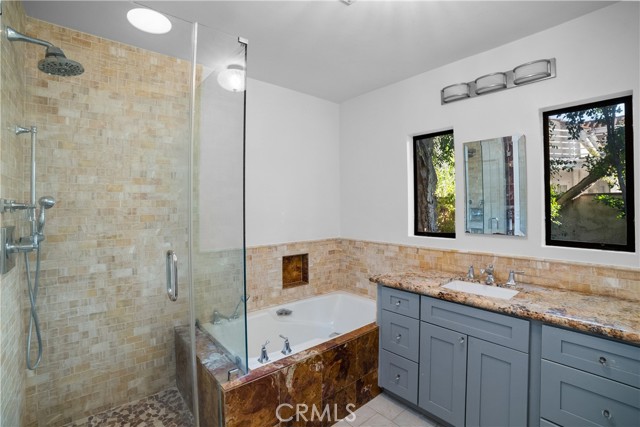 MLS #SR25251570 image #11