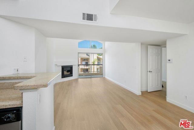 MLS #SR25251588 image #2