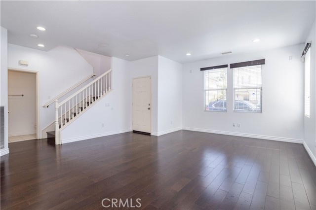 MLS #SR25251912 image #4