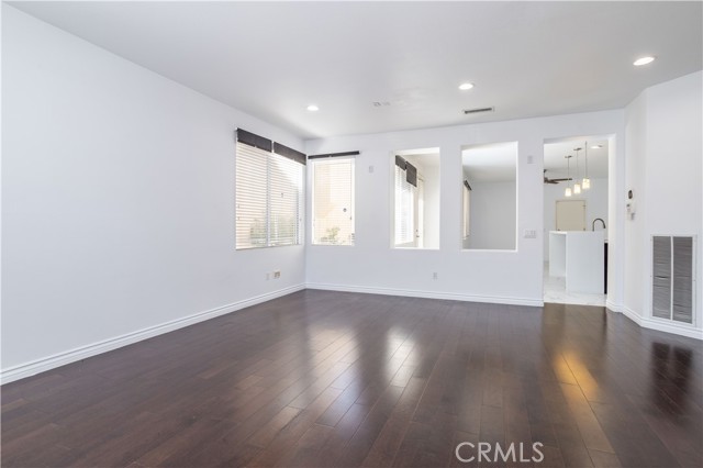 MLS #SR25251912 image #5