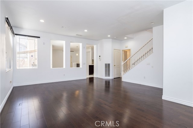 MLS #SR25251912 image #6