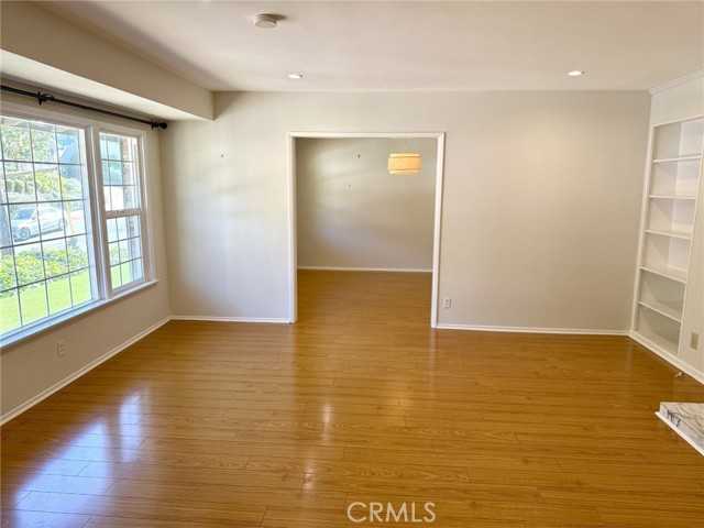 MLS #SR25252108 image #6