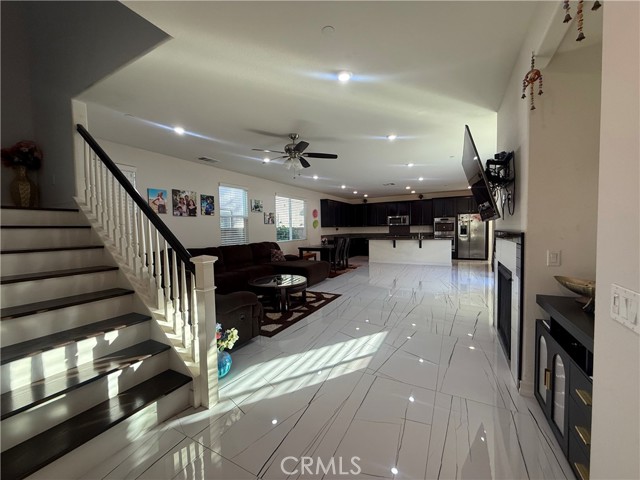 MLS #SR25252253 image #1