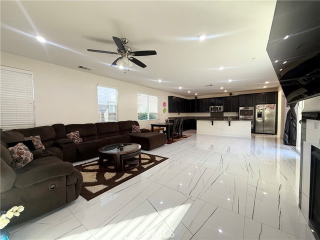 MLS #SR25252253 image #6