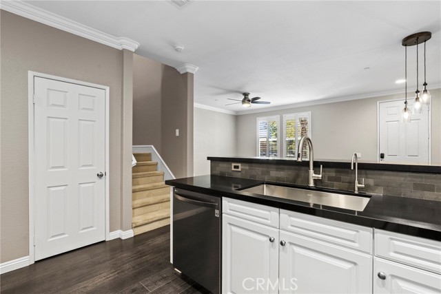 MLS #SR25252372 image #10