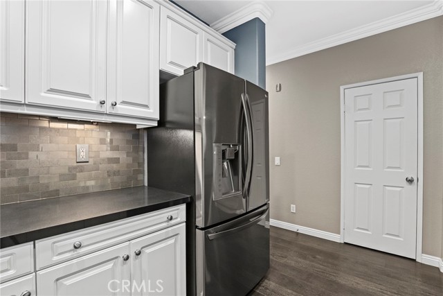 MLS #SR25252372 image #9