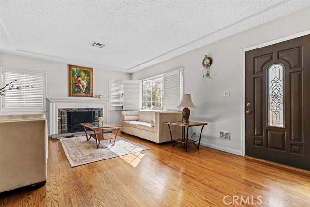 MLS #SR25252570 image #2