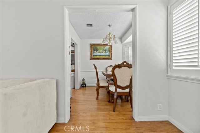 MLS #SR25252570 image #4