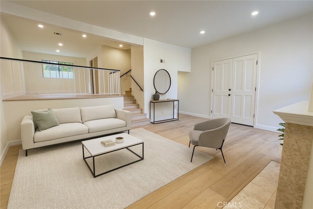 MLS #SR25252625 image #3