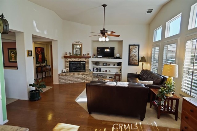 MLS #SR25252634 image #10