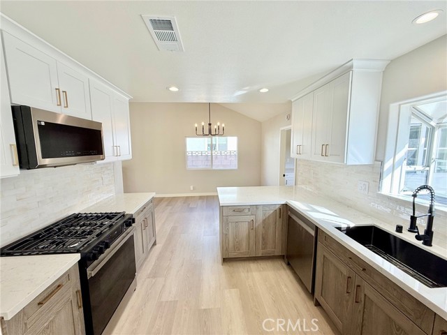 MLS #SR25252667 image #5