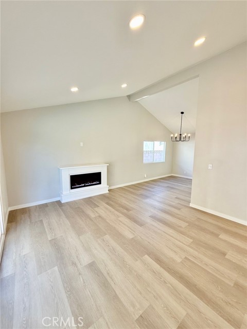 MLS #SR25252667 image #9