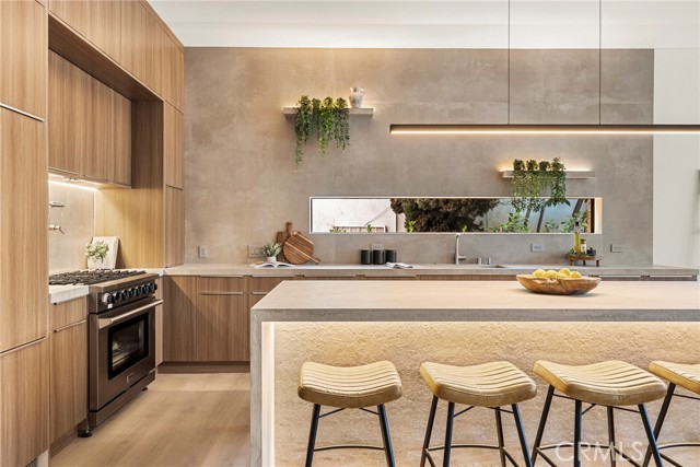 MLS #SR25252788 image #10