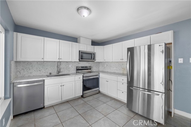 MLS #SR25253136 image #0