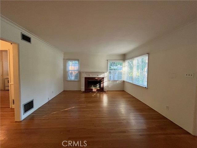 MLS #SR25253161 image #1