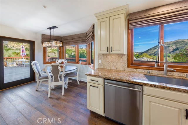 MLS #SR25253169 image #10