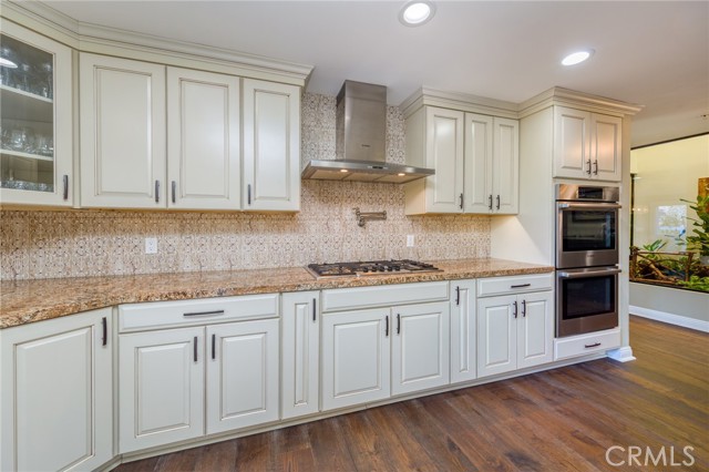 MLS #SR25253169 image #8