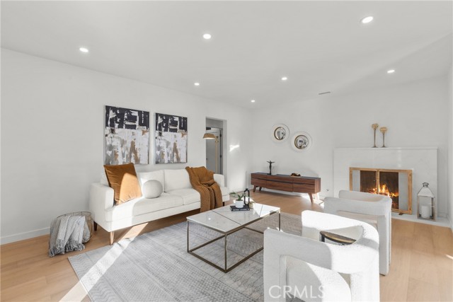 MLS #SR25253248 image #3