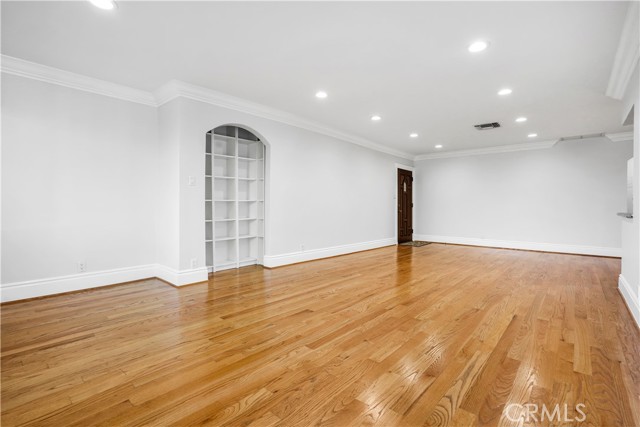 MLS #SR25253275 image #2