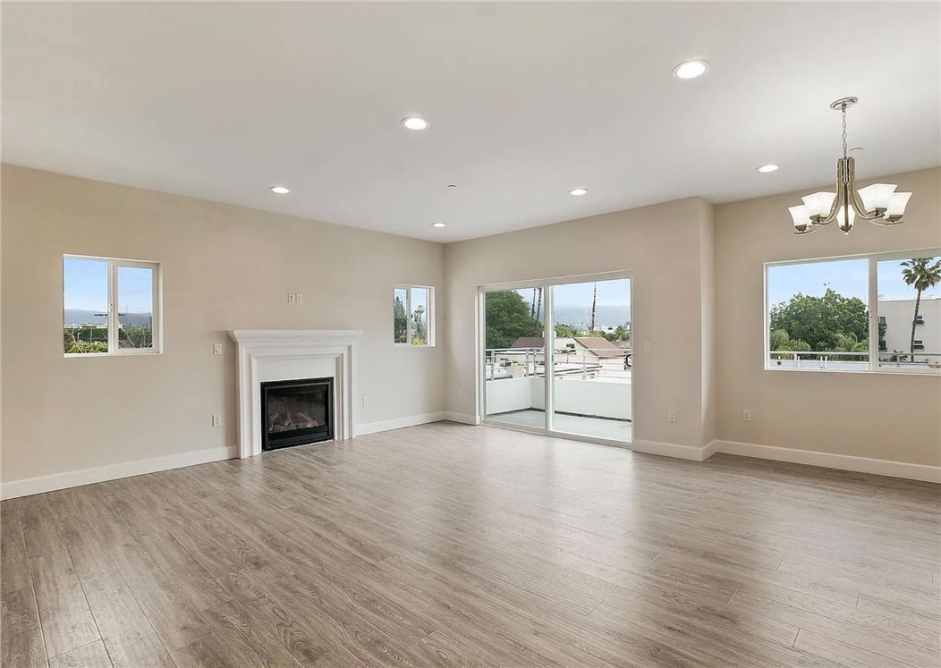 MLS #SR25253357 image #2