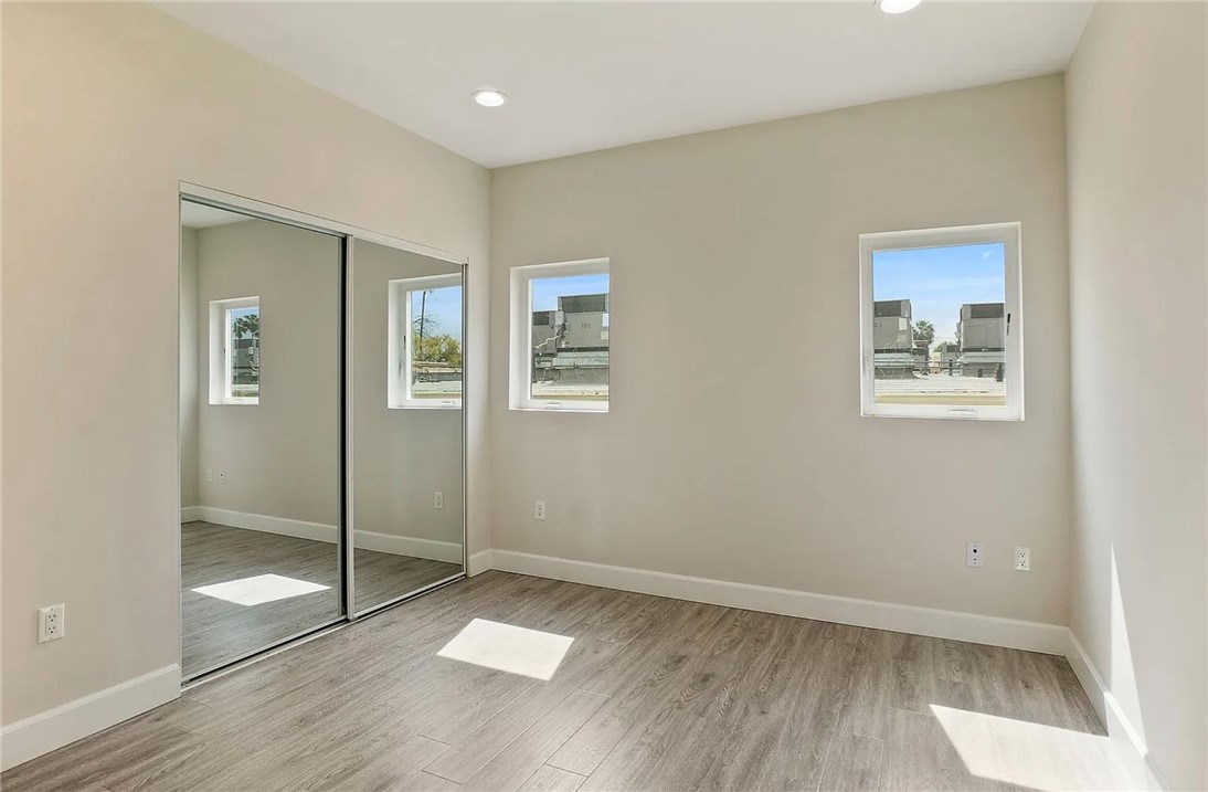 MLS #SR25253357 image #4