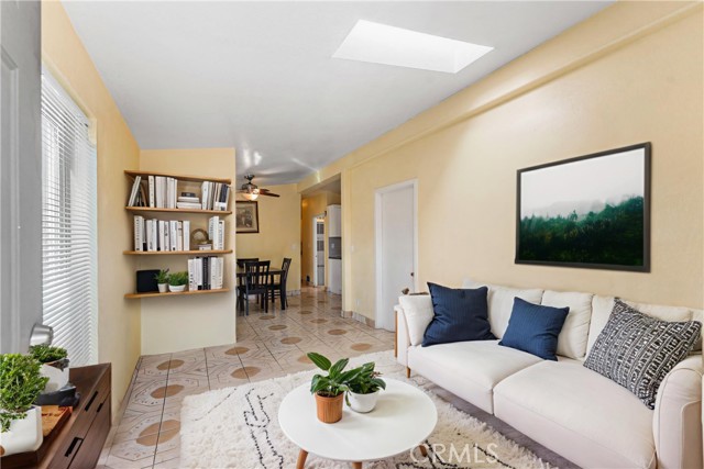 MLS #SR25253391 image #5