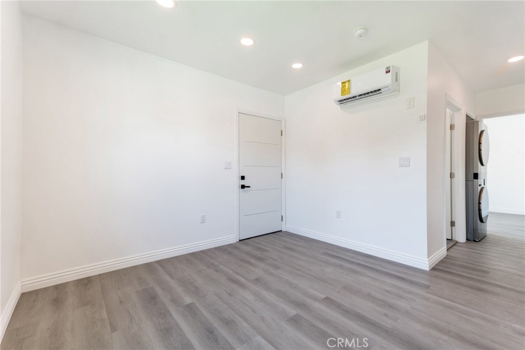 MLS #SR25253488 image #4