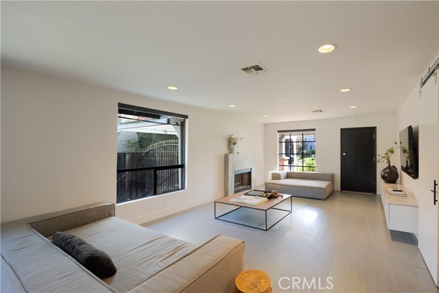 MLS #SR25253540 image #12