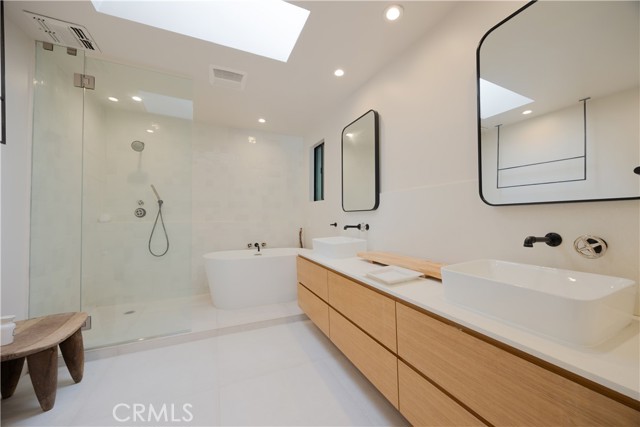 MLS #SR25253540 image #22