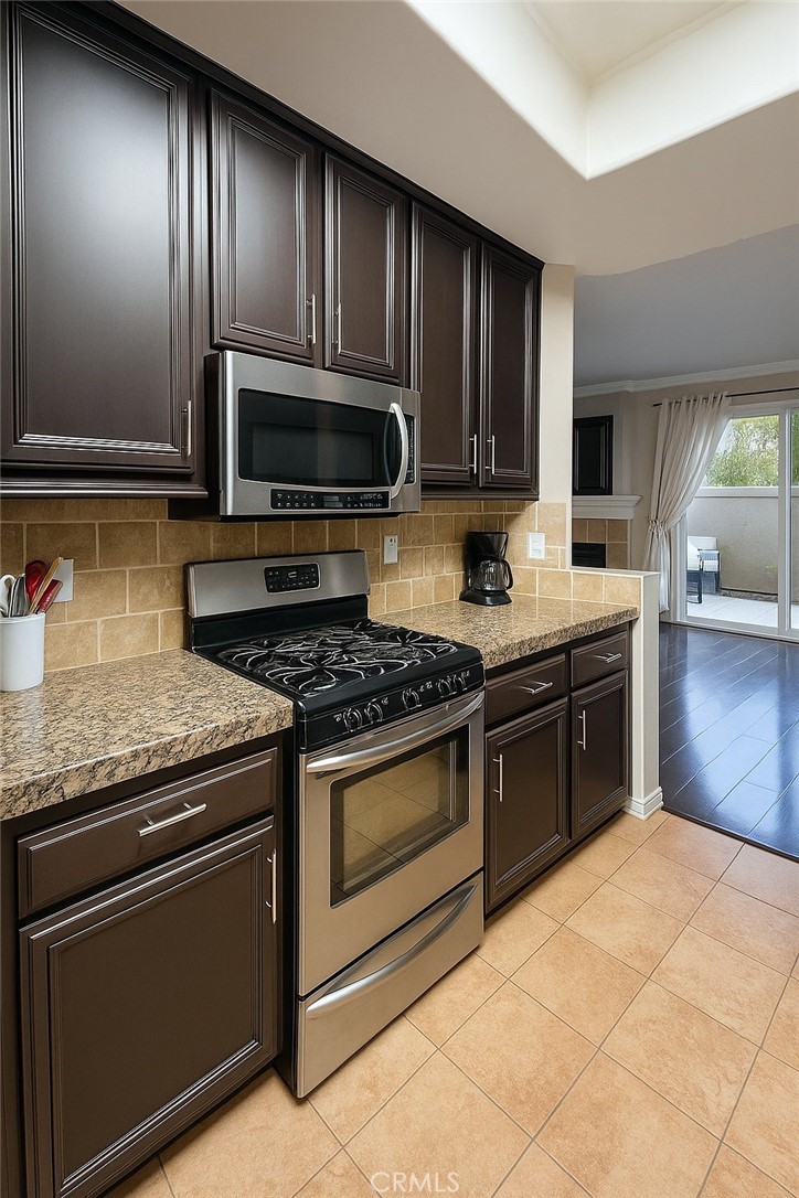 MLS #SR25253563 image #5