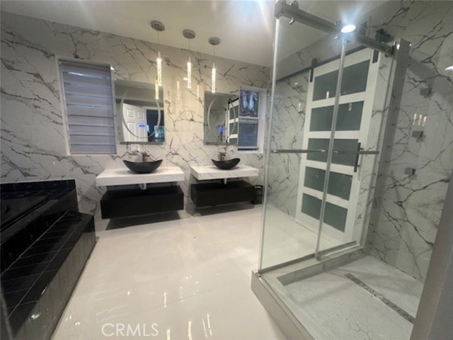 MLS #SR25253603 image #8