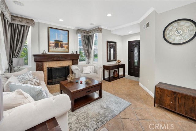 MLS #SR25253826 image #4