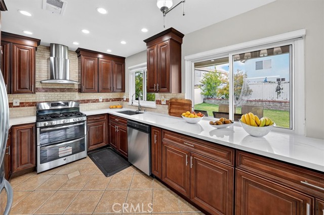 MLS #SR25253826 image #9