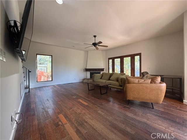 MLS #SR25253846 image #11