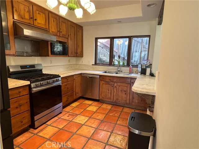 MLS #SR25253846 image #5