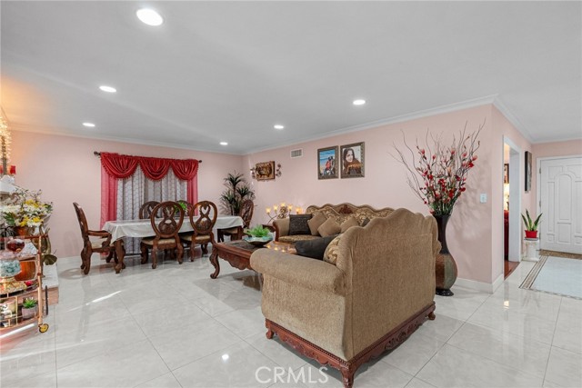 MLS #SR25253887 image #4