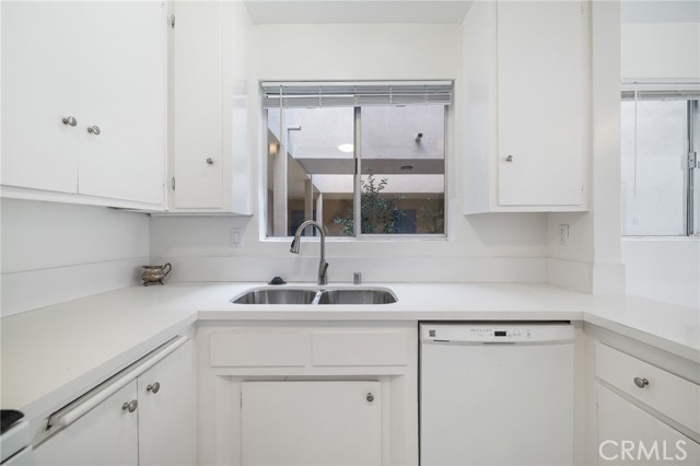 MLS #SR25253914 image #5