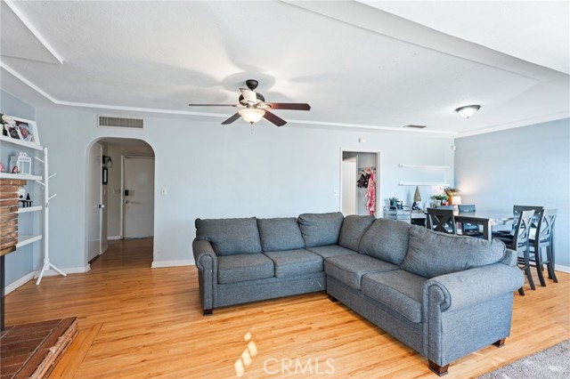 MLS #SR25253952 image #2