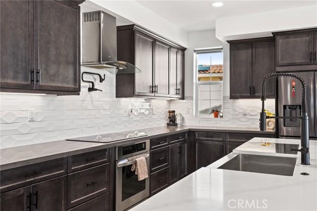 MLS #SR25254120 image #10