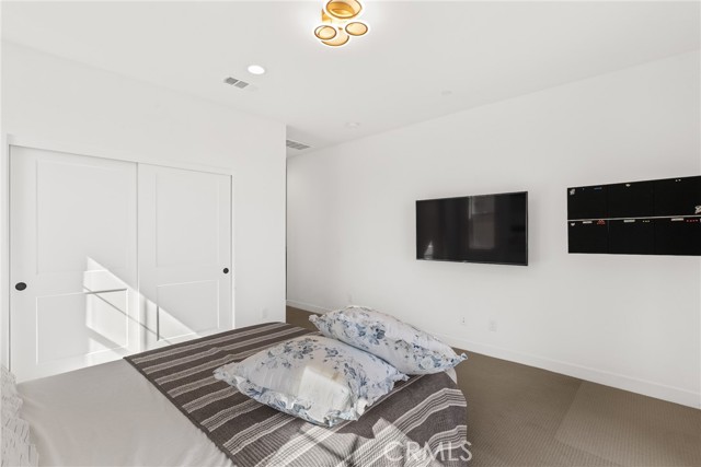 MLS #SR25254120 image #23