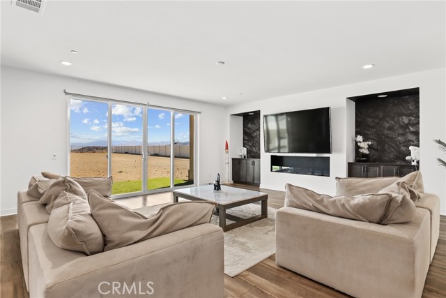 MLS #SR25254120 image #5