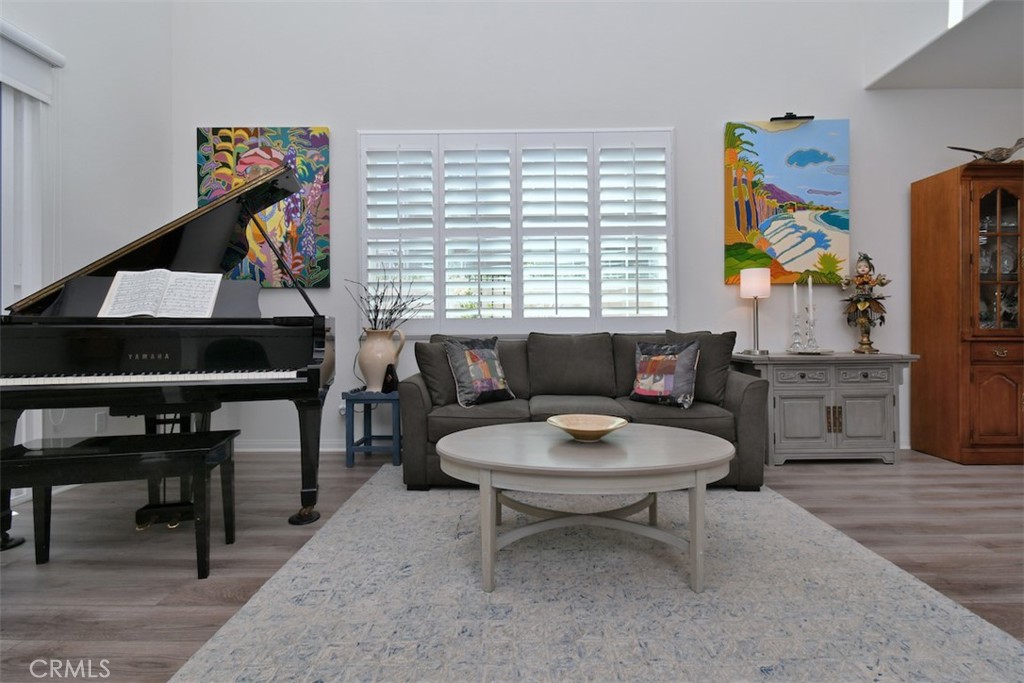 MLS #SR25254325 image #10