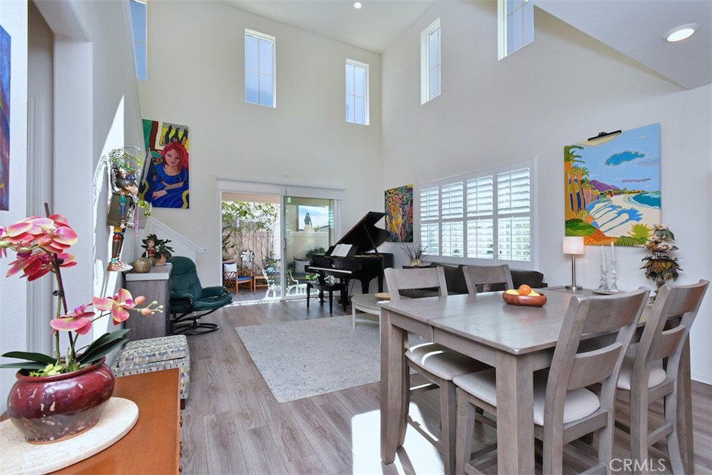 MLS #SR25254325 image #5