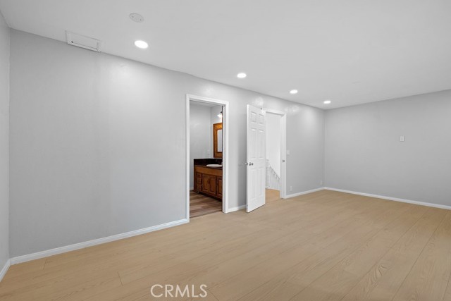 MLS #SR25254398 image #10