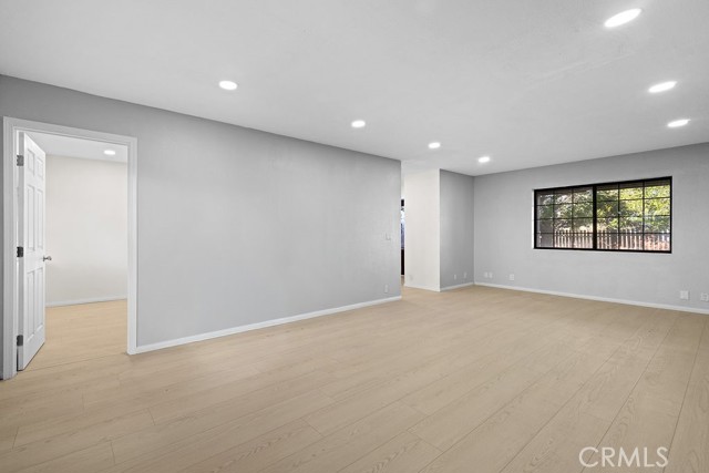 MLS #SR25254398 image #4