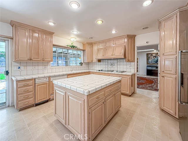 MLS #SR25254558 image #18