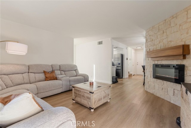 MLS #SR25254663 image #4